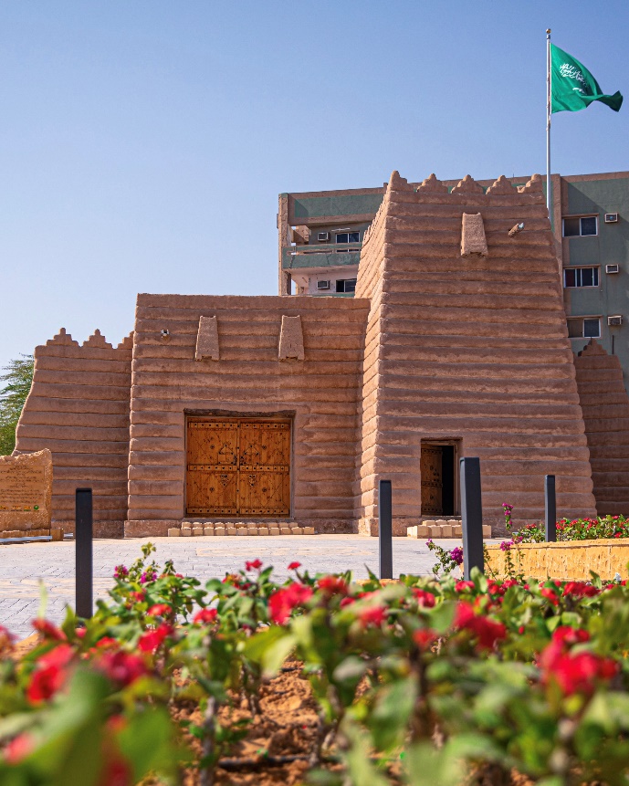 موقع بوابة قصر بريدة التاريخي